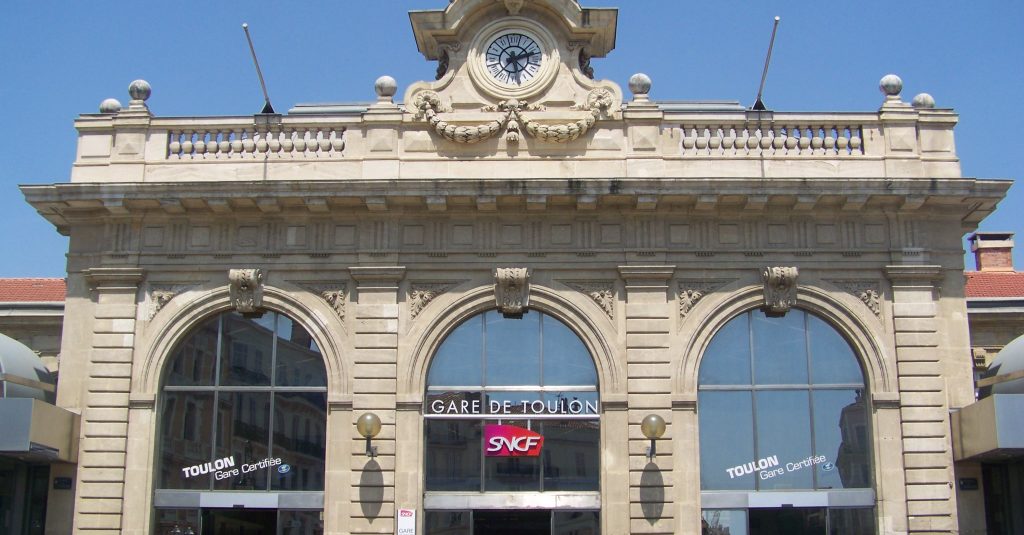 Vue de la façade de la gare de Toulon dans le Var.
Date 	17 juillet 2009
(c) Florian Pépellin