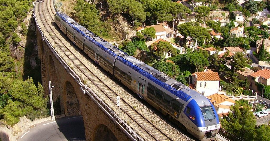 TER Paca La_Redonne © Didier Duforest