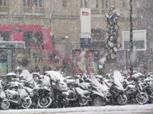 (c) Michel Andre BONO
Neige sur lIle de France St Lazare
7 décembre 2010