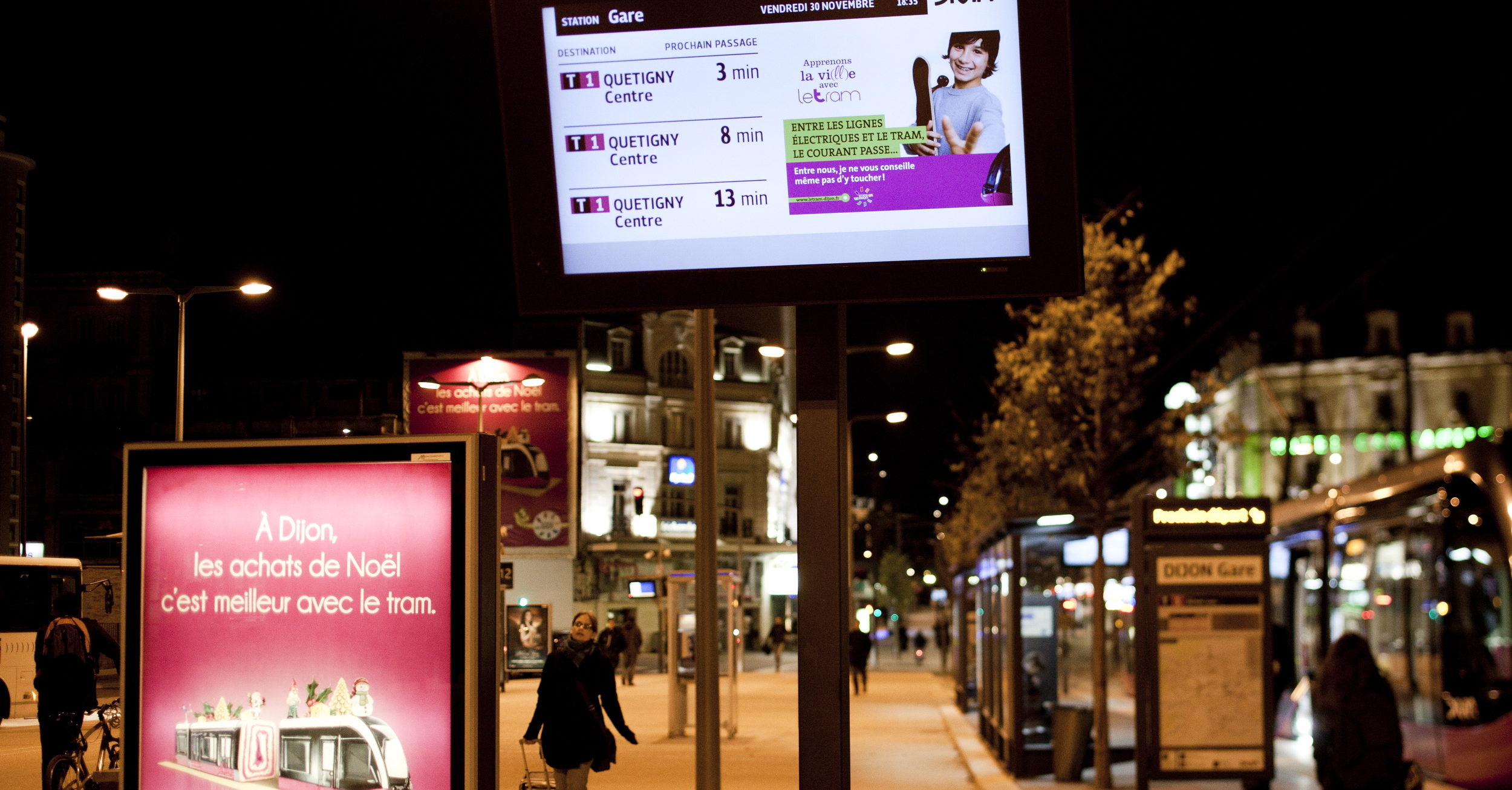 Reportage sur la premire ligne de tramway de Dijon (T1), mise en service depuis le mois de septembre 2012.