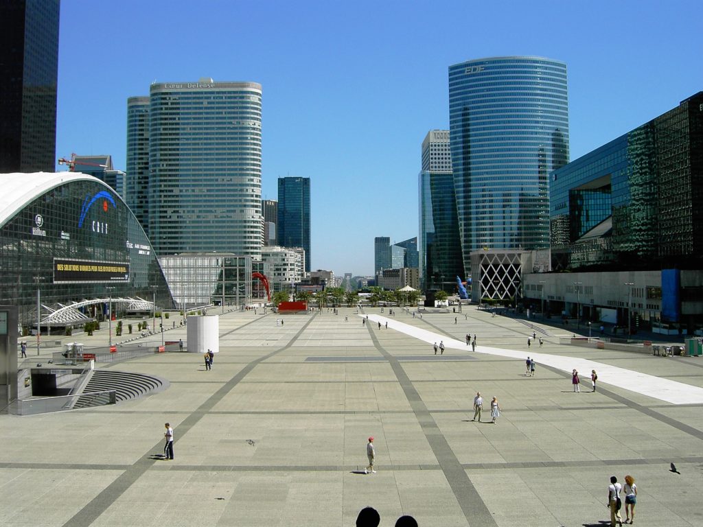 La défense esplanade