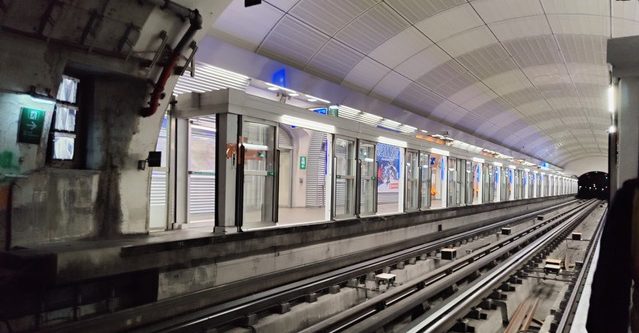 Ligne 4 portes palières