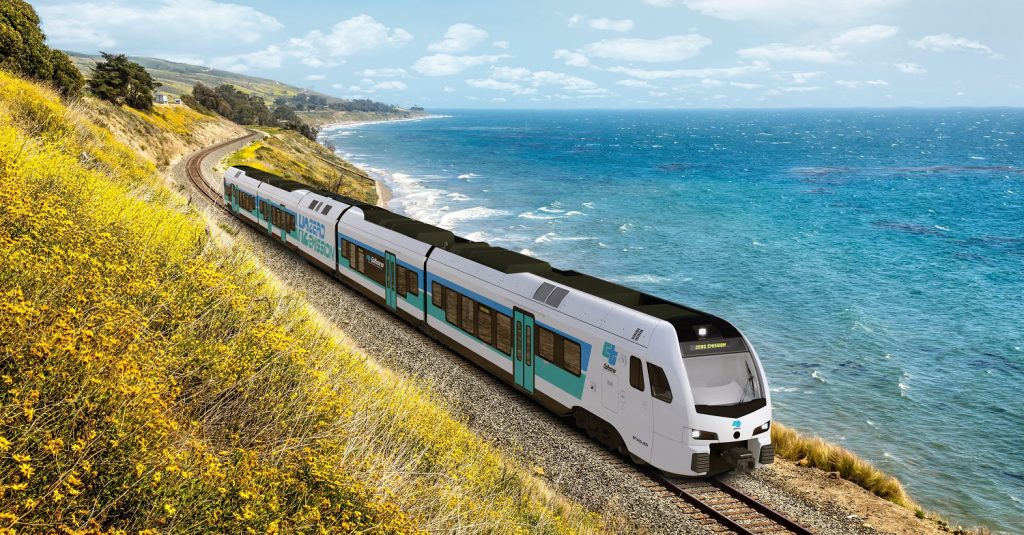 2GTN1YR Pacific Railroad Along The Coast Of California With Blooming Wildflowers In Springtime