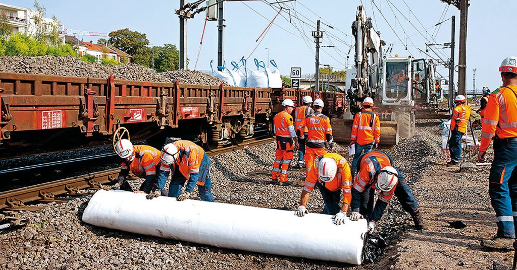 Renouvellement d’appareils de voies à Reims le 12 septembre 2020.