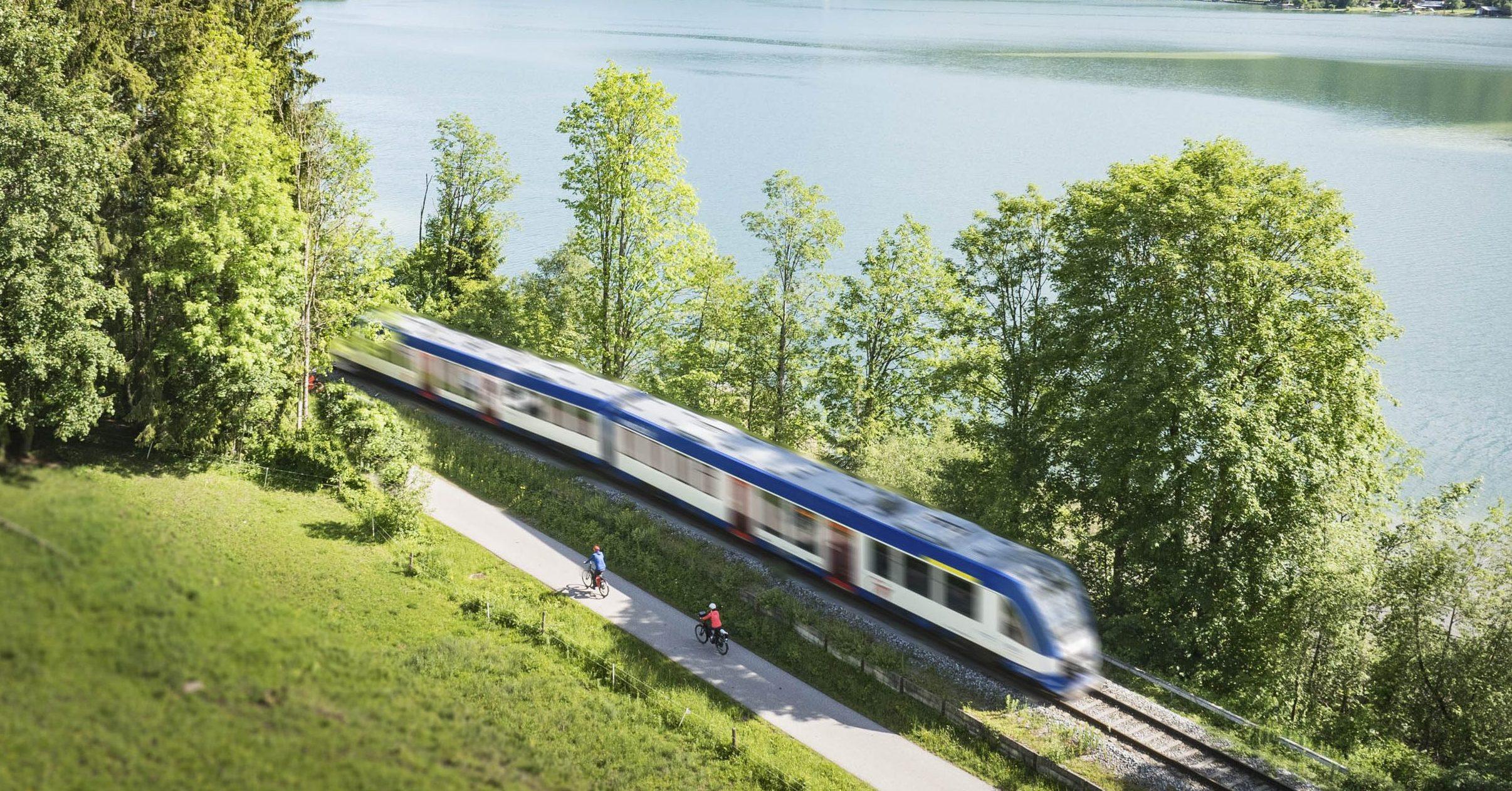 Train BRB Transdev en Bavière. Schliersee, printemps 2024