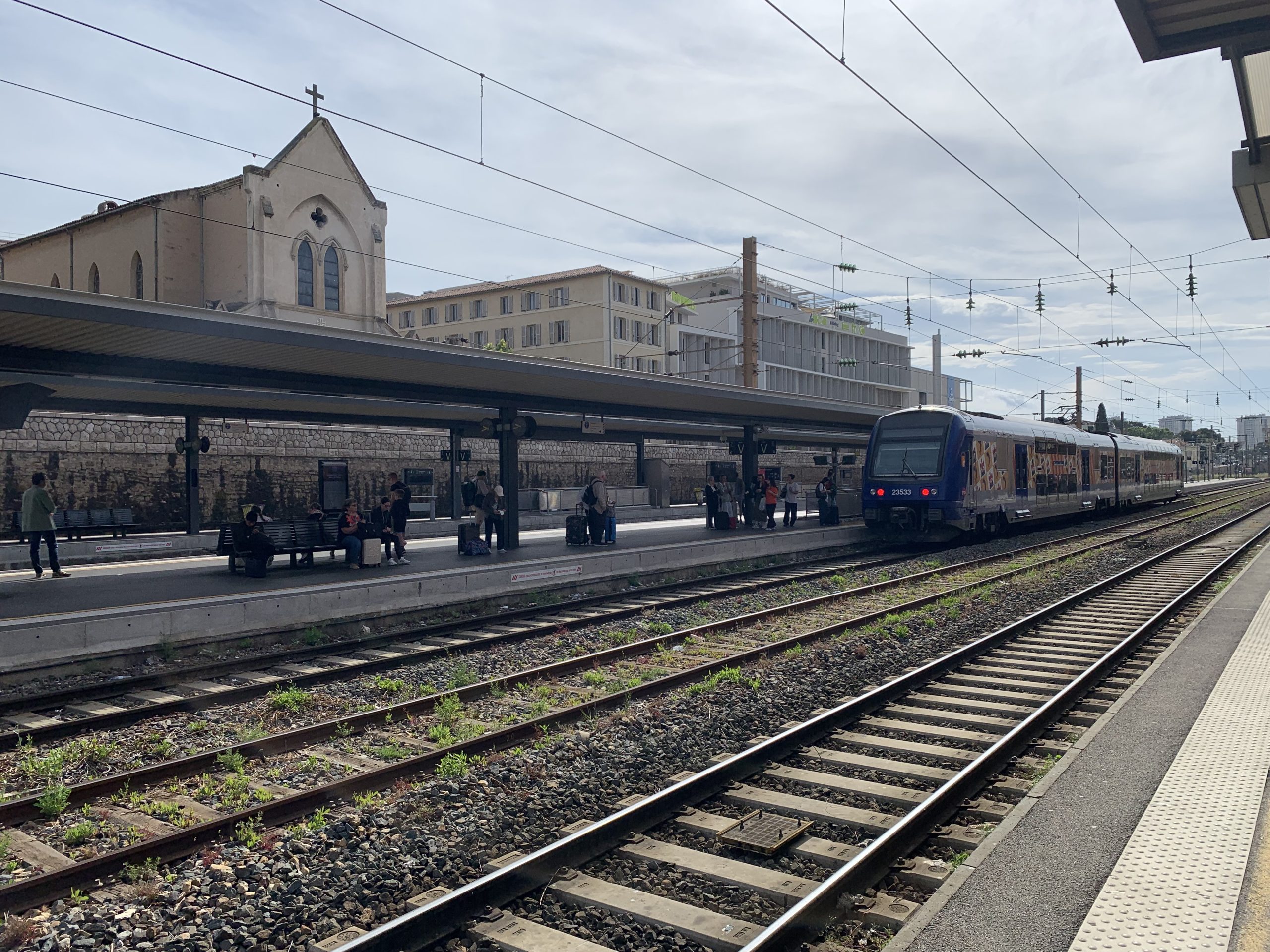 TER en gare de Toulon métropole de Toulon