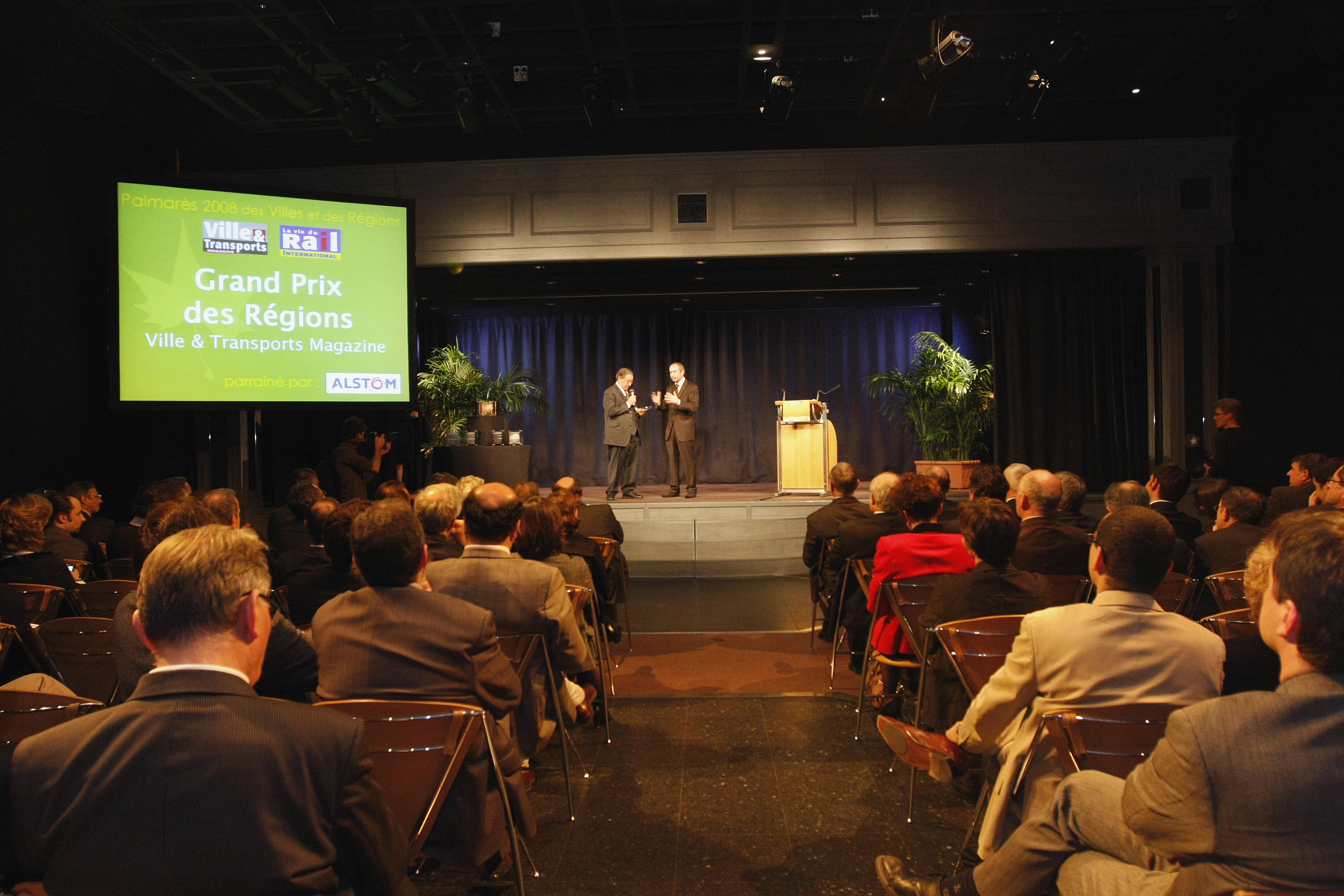 (c) SYLVIE HUMBERT et ARNAUD CALAIS - PALMARES VILLE ET TRANSPORTS - VIE DU RAIL INTERNATIONAL 2008