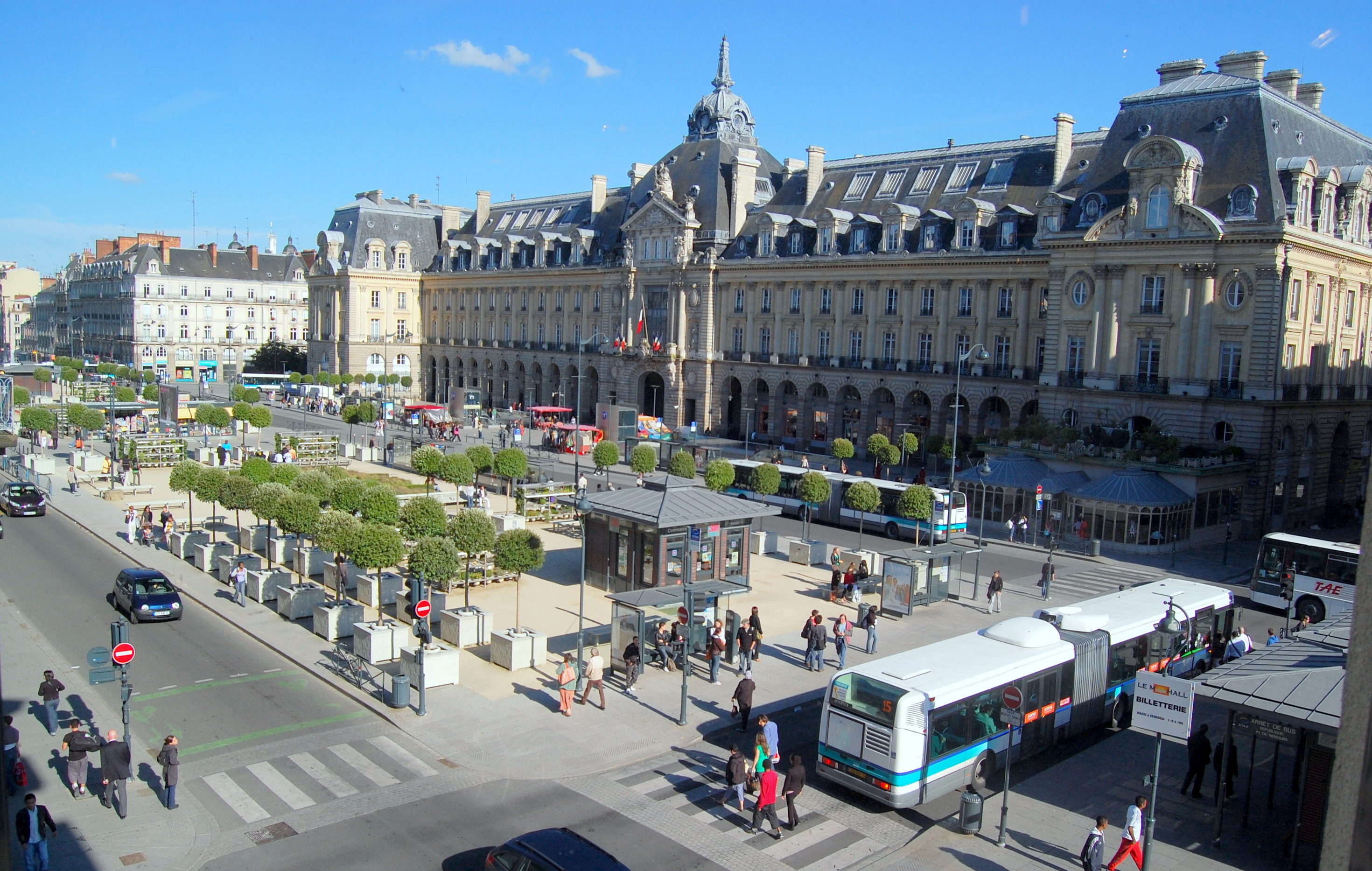 Rennes_place_de_la_République_DSC_4521
