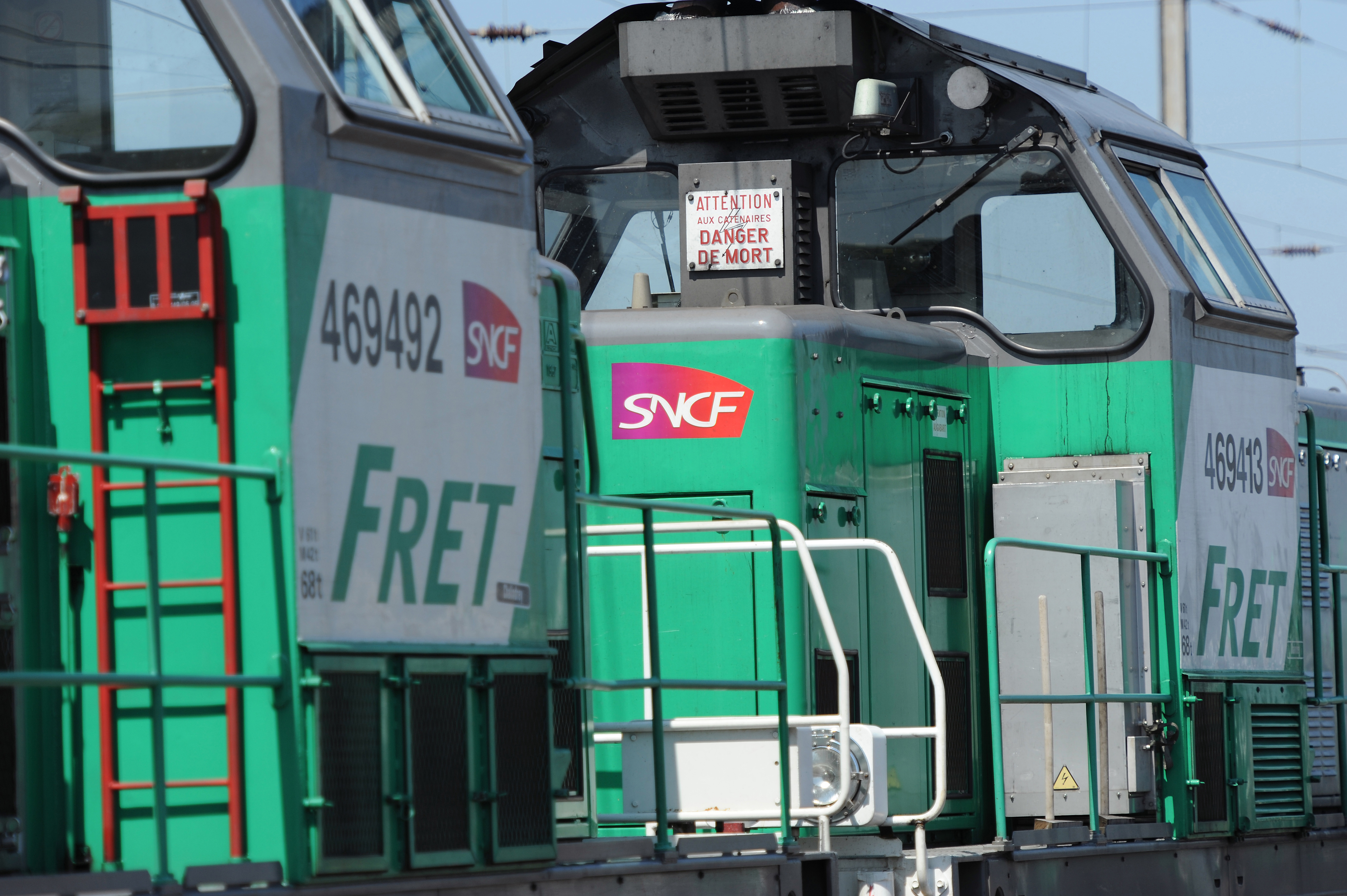 Illustration generique de voie et de trains de fret.