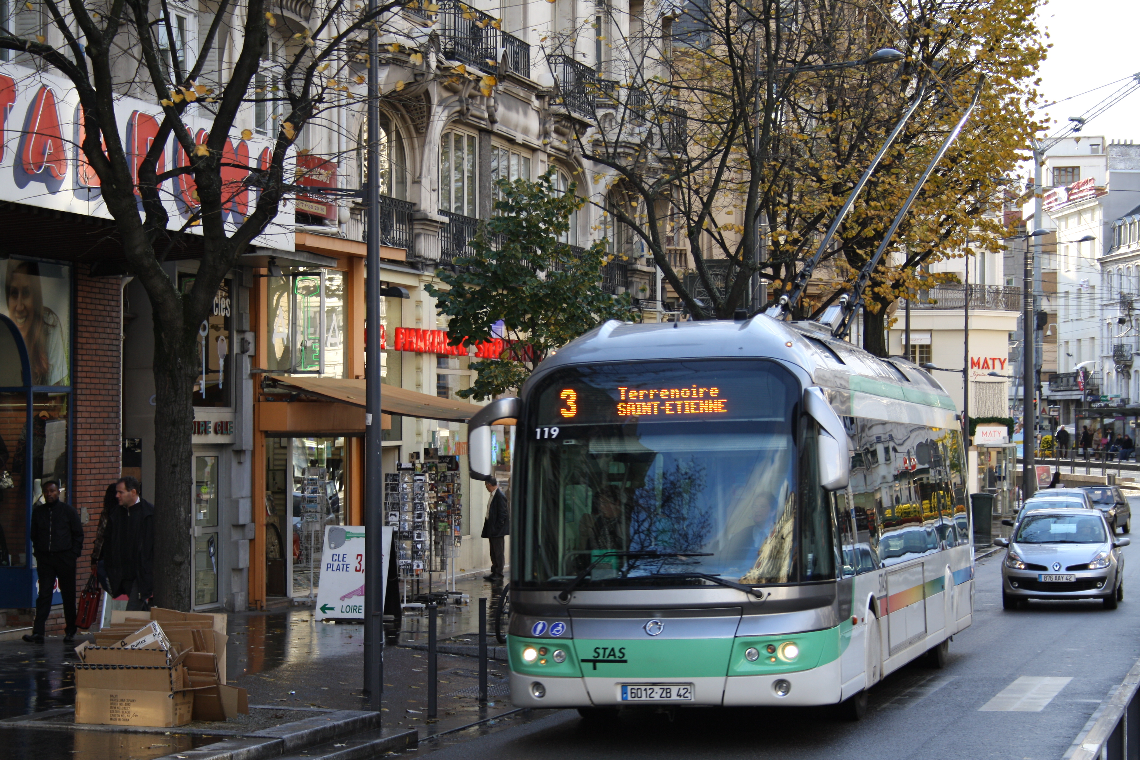L’association 
SAINTéTROLLEYBUS 
voit dans le trolleybus une opportunité pour certaines villes 
de développer un réseau de transport propre 
à moindre coût.