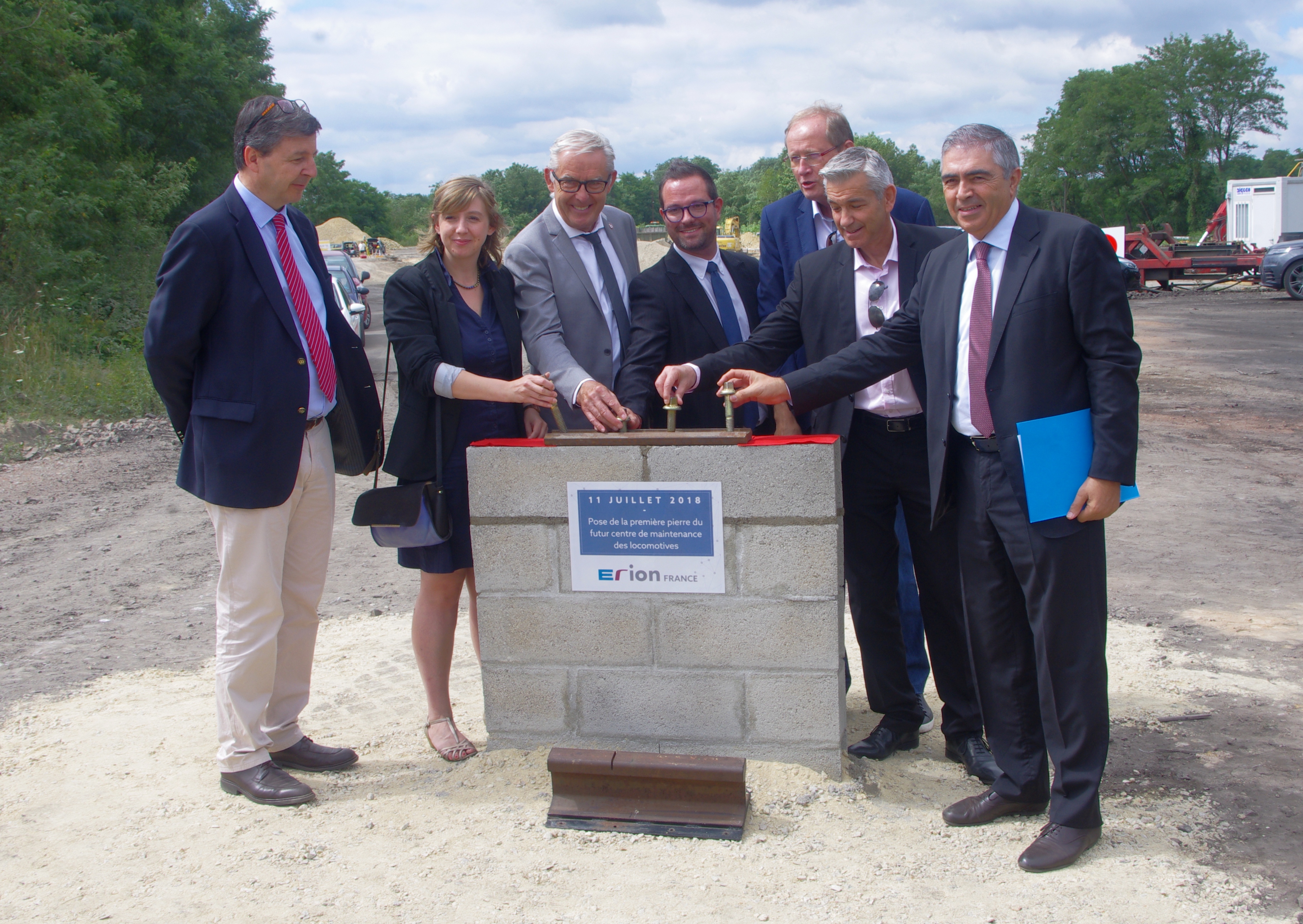 « Première pierre » du centre de maintenance Erion à Montceau-les-Mines