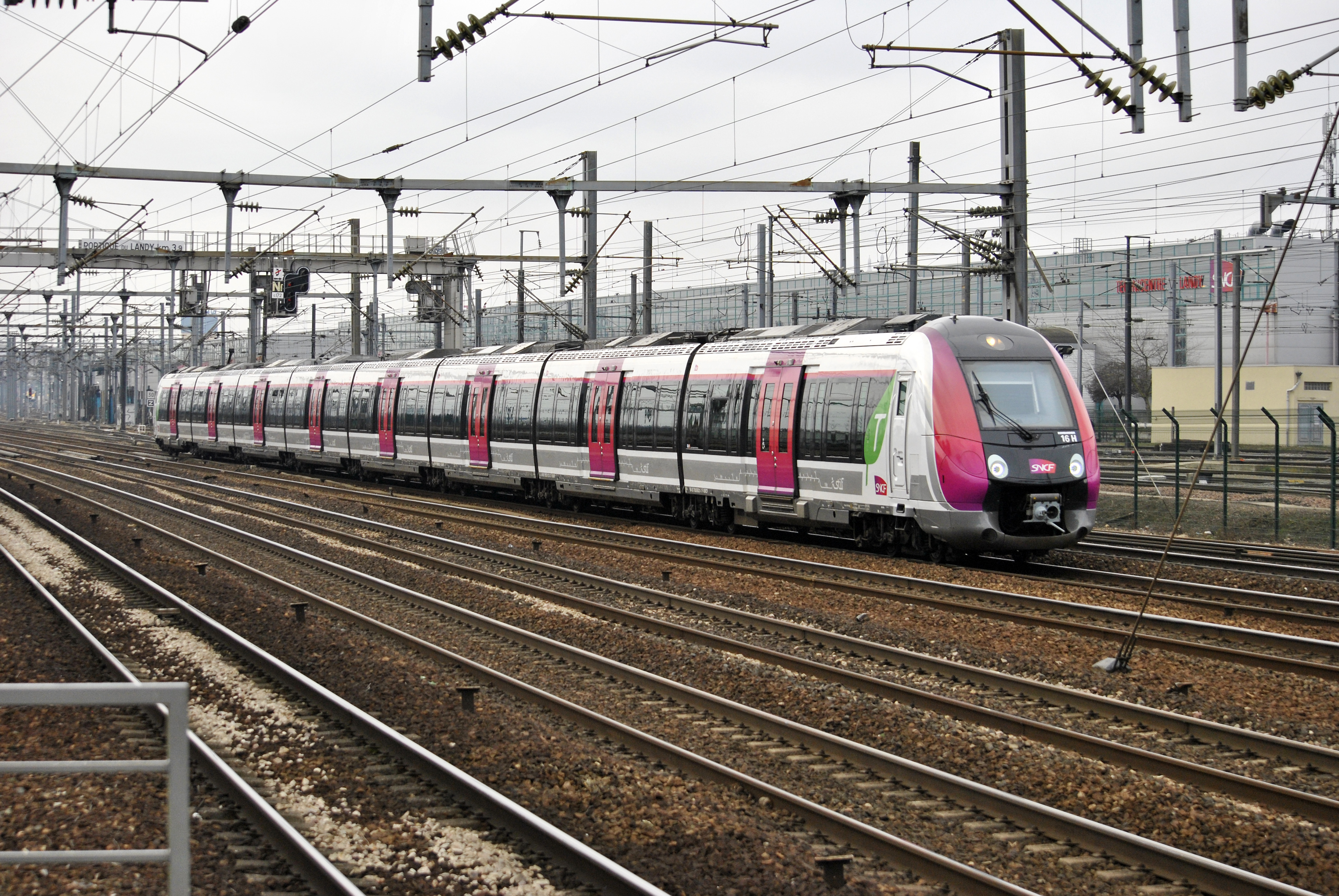 SNCF Z 50000 Francilien
Date 	10 février 2013, 09:15
(c) Nelso Silva