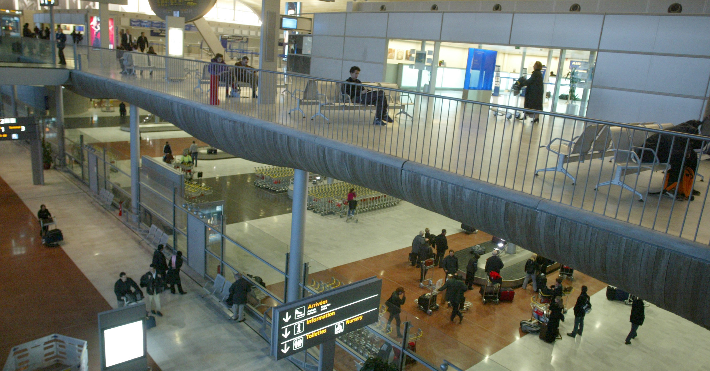 Le RER B vers Roissy interrompu par une rupture de caténaire