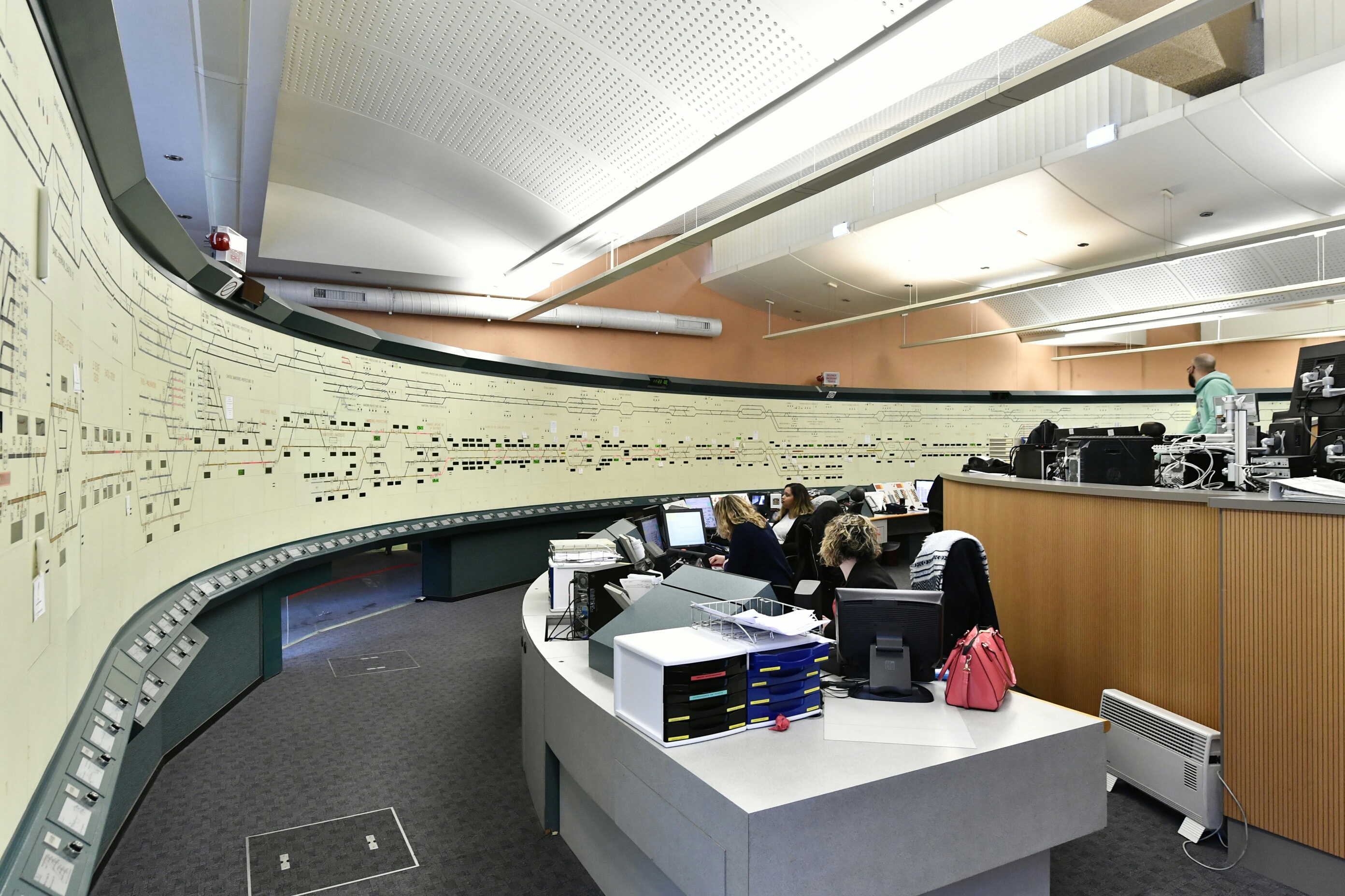 Commander à distance les aiguillages du RER A pour améliorer la ponctualité