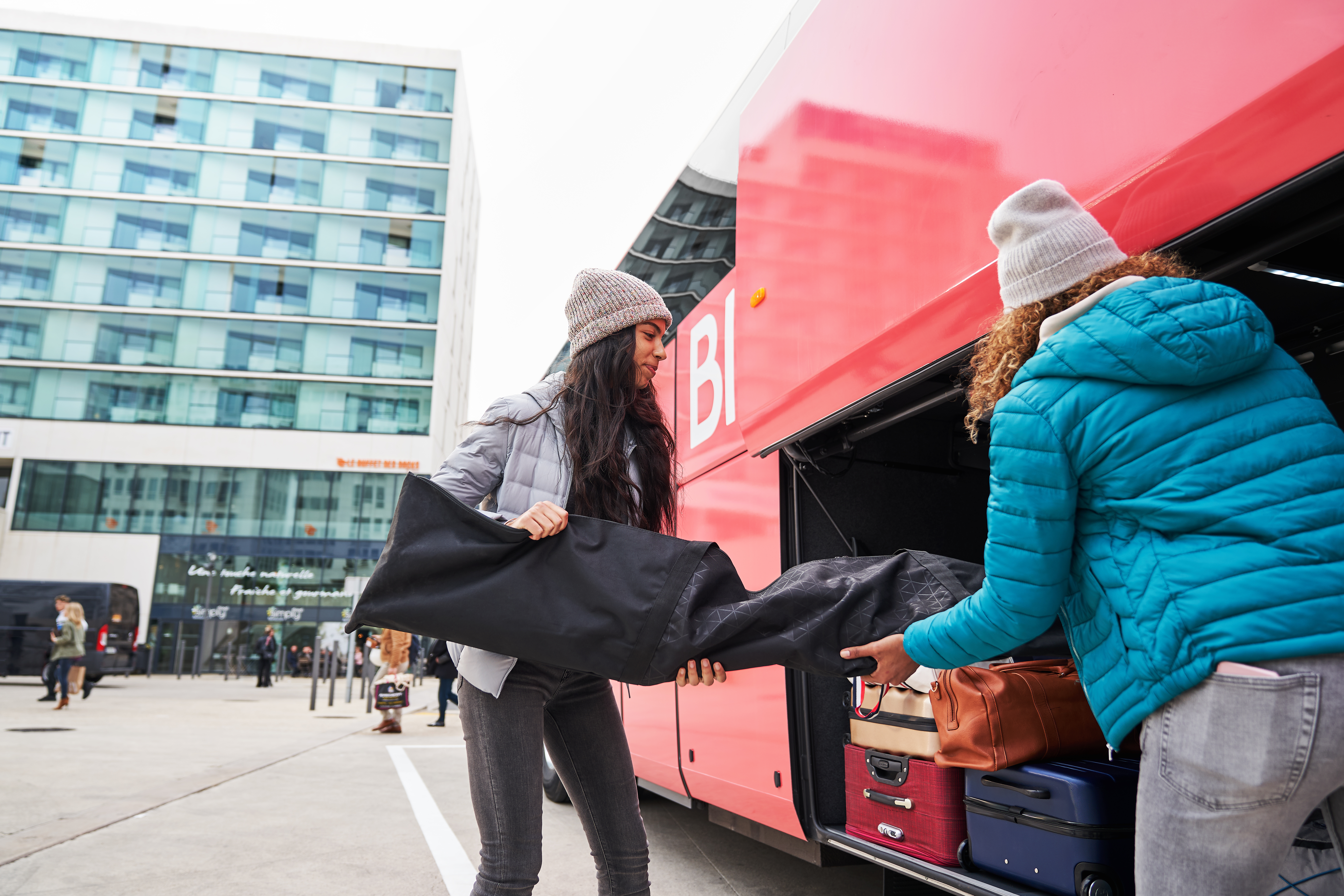 Les cars Macron toujours en forme
