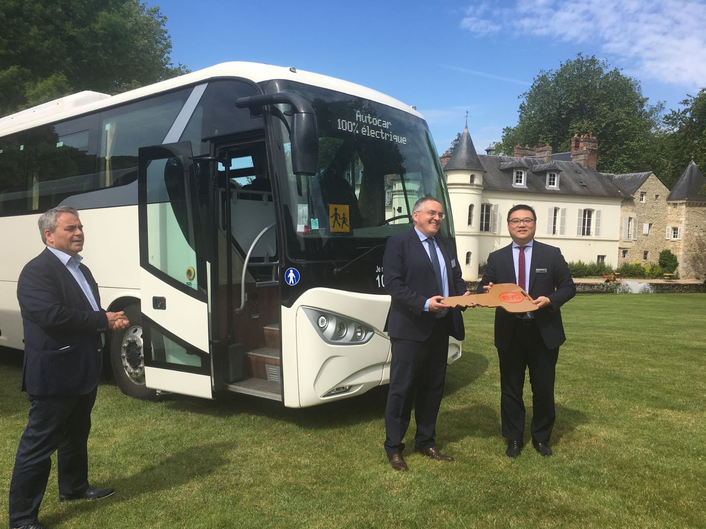 Pour son premier car électrique, RATP Dev roule chinois