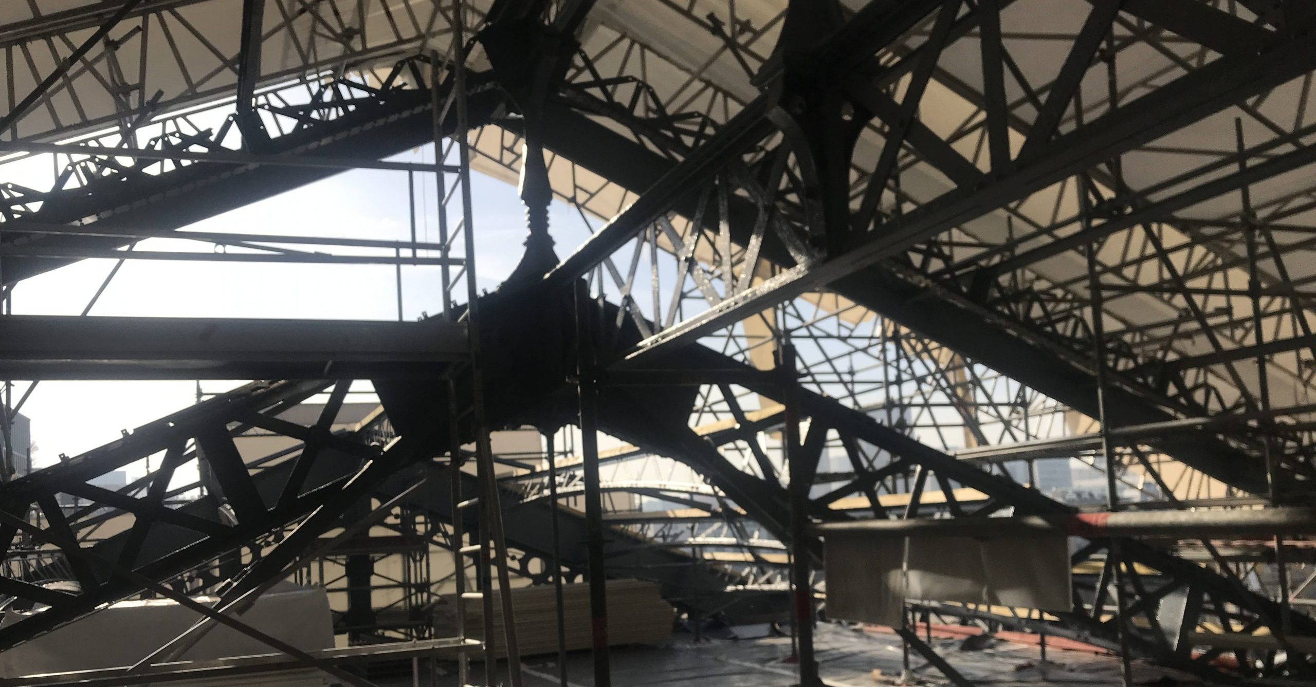 Rénover les gares par du mécénat ?