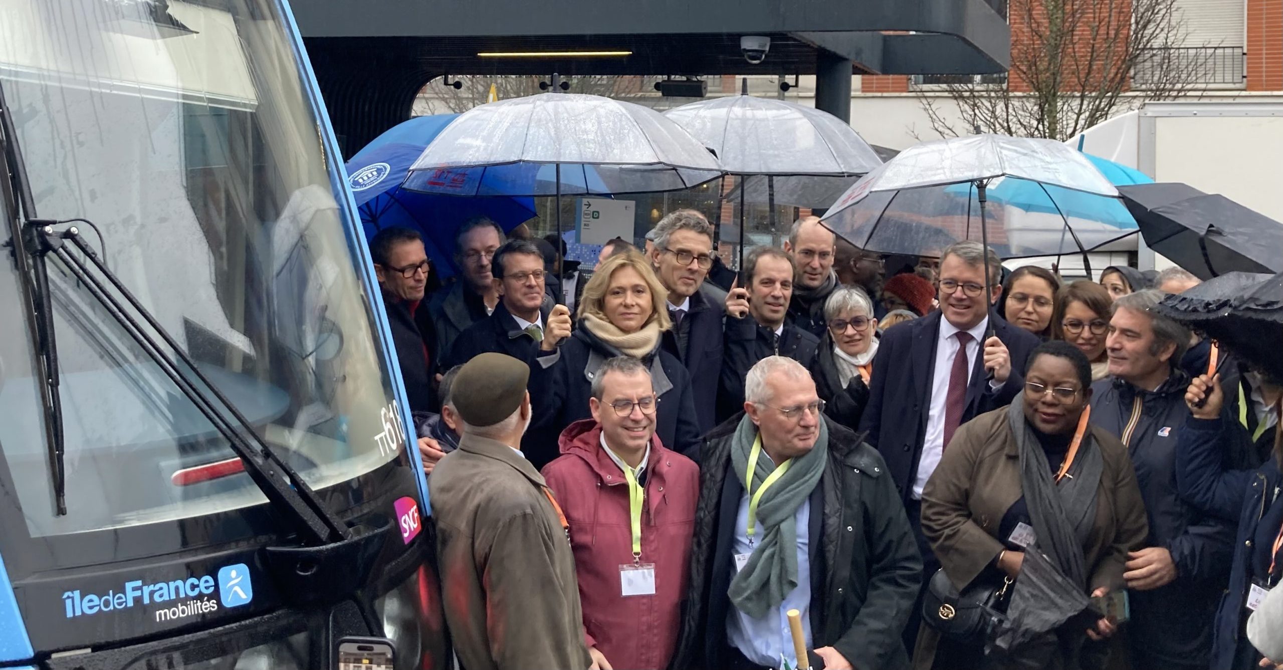 Inauguration du T12 à Evry-Courcouronnes, 9 décembre 2023