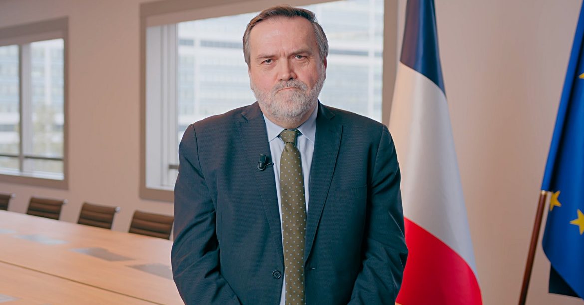 Thierry Guimbaud s&rsquo;installe dans le fauteuil de président de l&rsquo;ART