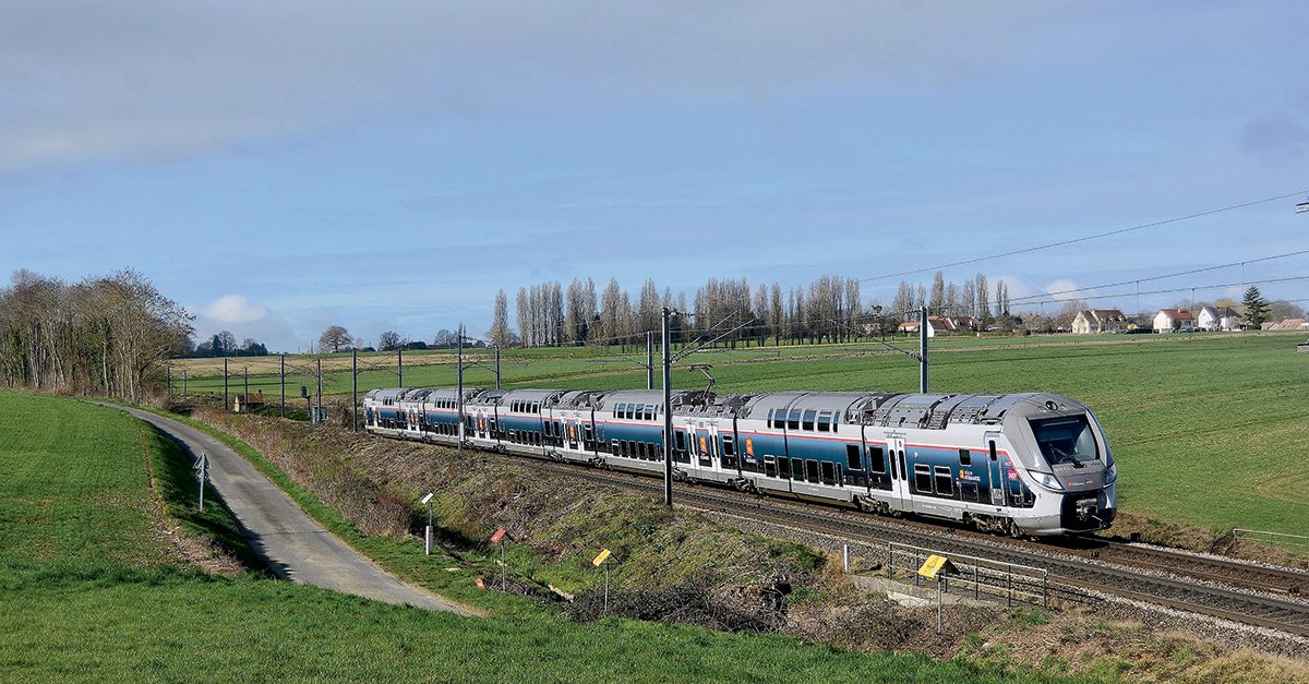 Un TER à proximité 
de Ménerville, aux portes de la Normandie.