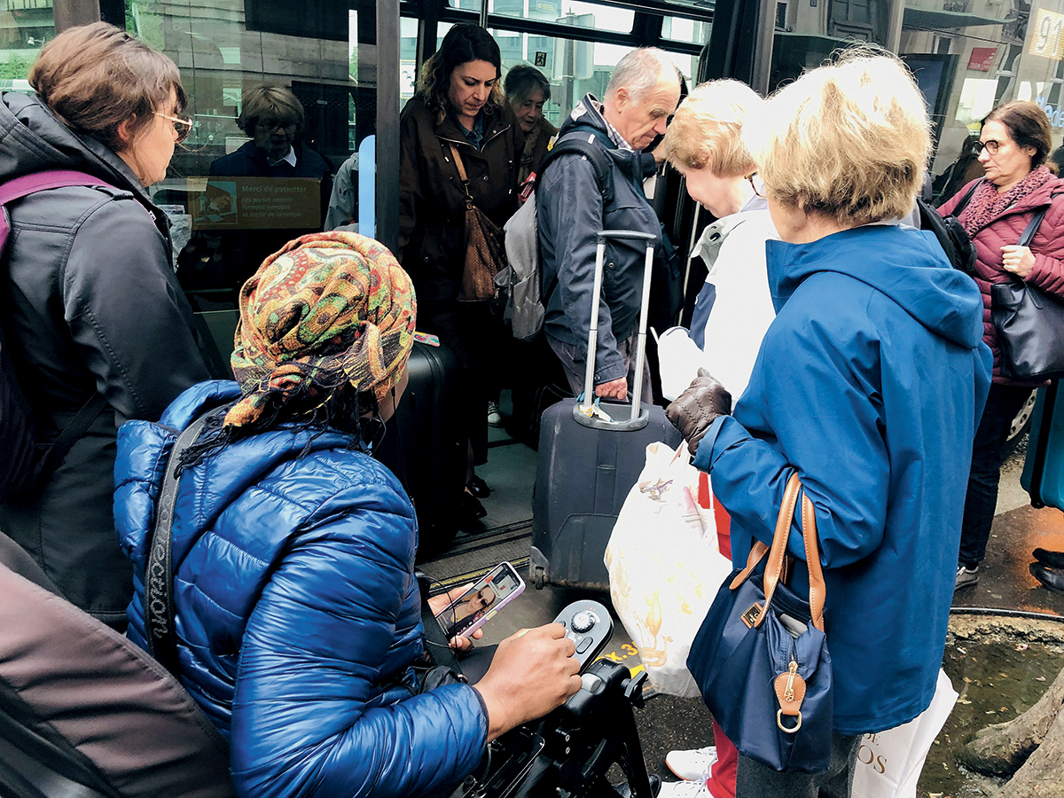 Transdev s&rsquo;engage auprès de l&rsquo;APF « pour une mobilité plus inclusive »