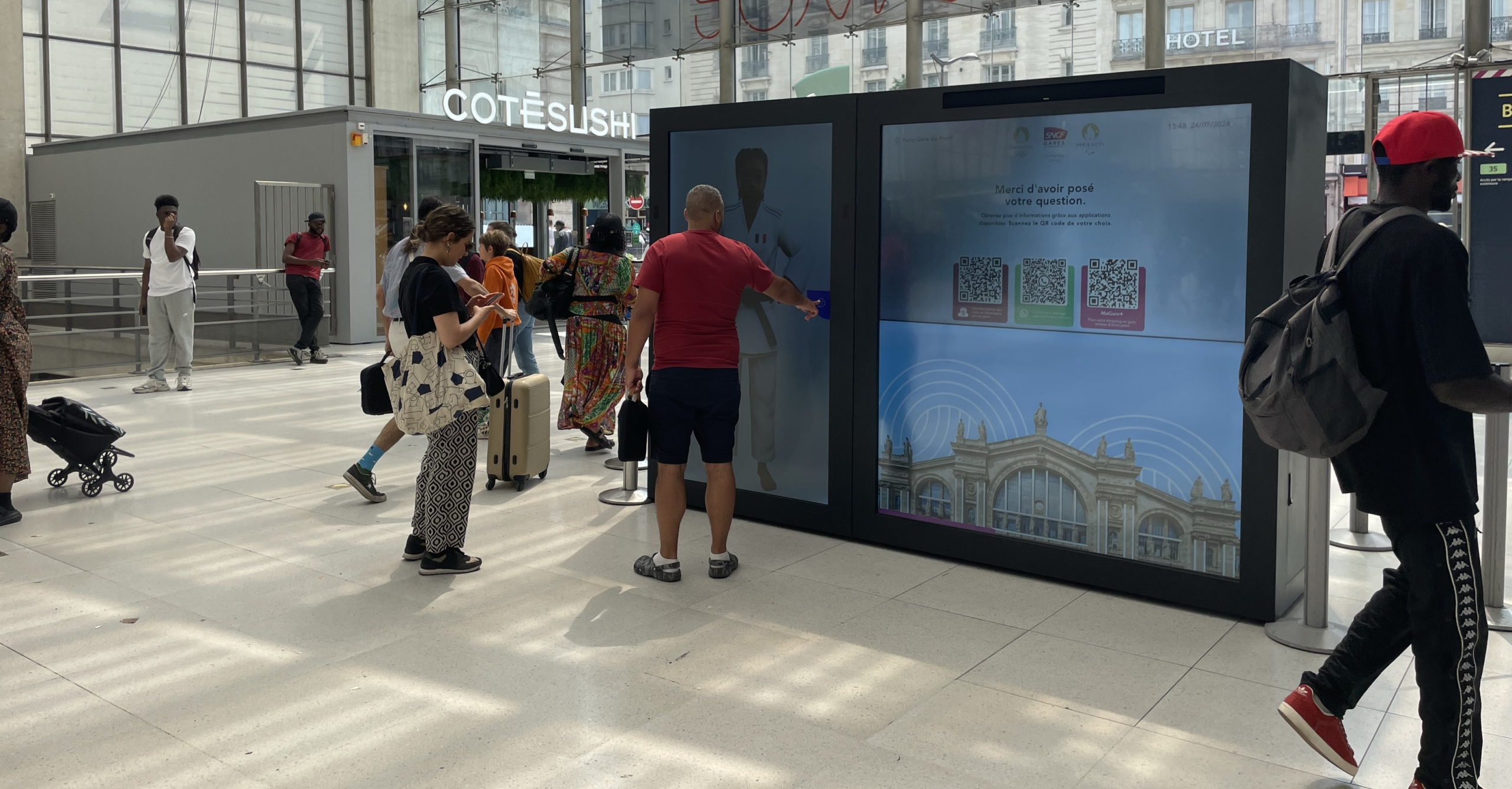 Gares & Connexions teste un avatar pour orienter les voyageurs en gare du Nord