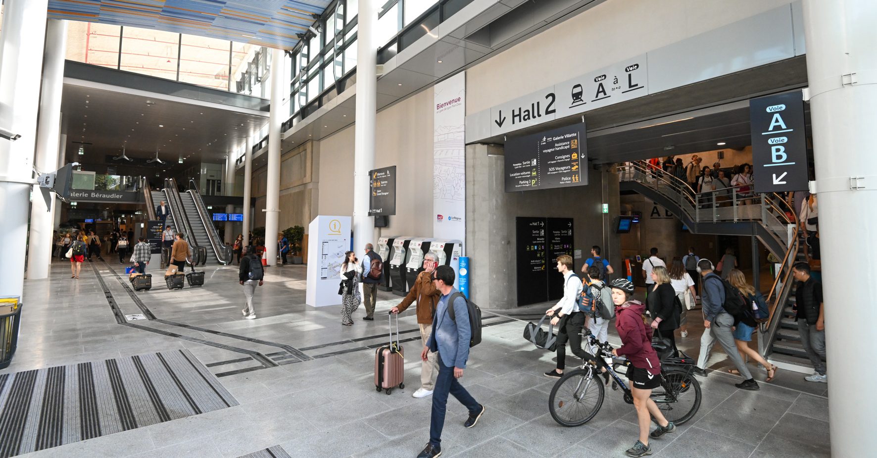 Métamorphosée, la nouvelle gare Lyon Part-Dieu a ouvert discrètement avant les JO