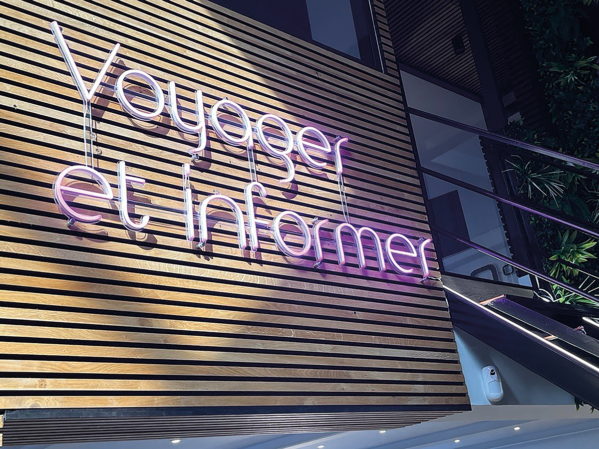 Equipementiers & services – Qommute vise le marché européen de l’information voyageurs