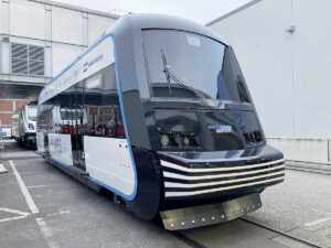 Un train léger à l’allemande : la « navette d’Aix-la-Chapelle », développée localement par l’Université technique RWTH.
Photos © Patrick Laval