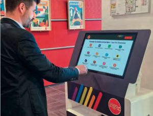 Bornes d’information voyageurs.