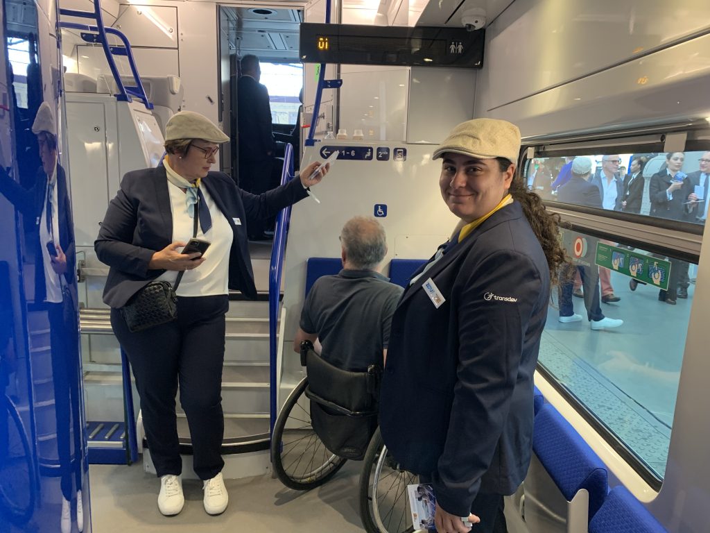 TER Omneo Premium Nice-Marseille contrôleuses