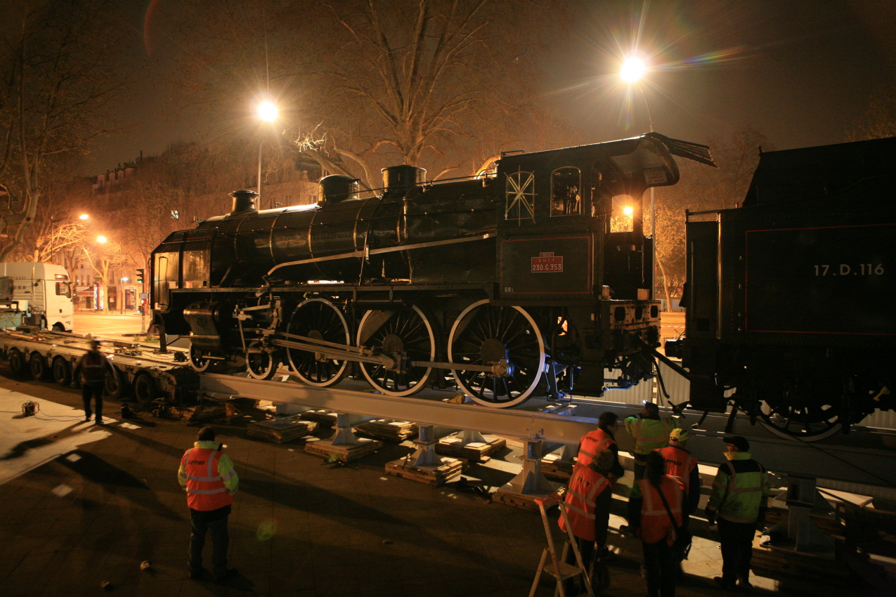 La loco du Crime de l&rsquo;Orient Express  s&rsquo;expose à l&rsquo;Institut du Monde arabe