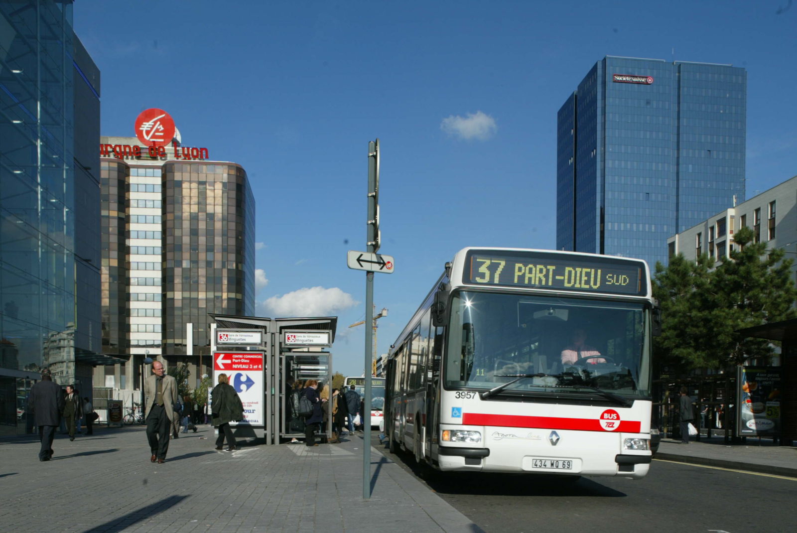 Le Sytral demande à NKM de détaxer les carburants pour les bus