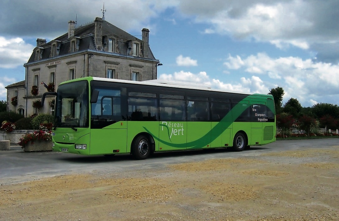 A Brie et à Champniers,  le TAD gratuit « bien mieux que des flyers »