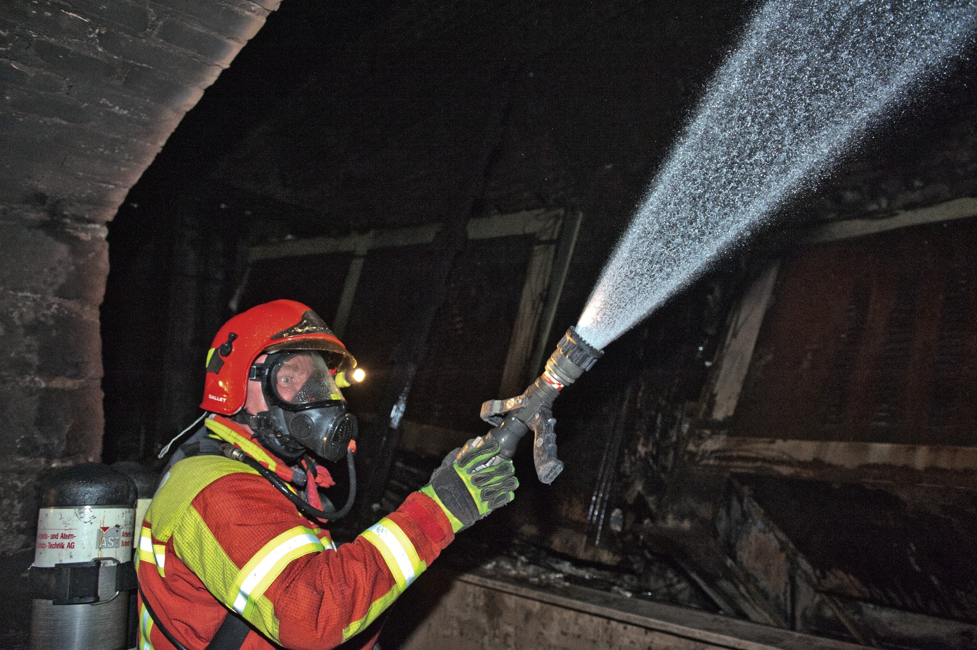 Incendie du Simplon : il faudra des mois pour réparer le tunnel
